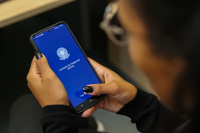 Carteira de Trabalho Foto: Gil Leonardi/Imprensa MG