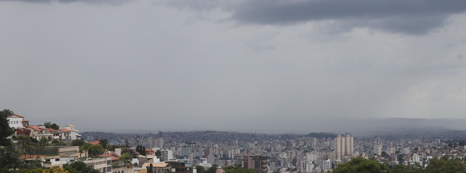 Minas Gerais tem 129 municípios com alerta de chuva intensa para esta segunda-feira (01) Foto: Dirceu Aurélio/Agência Minas