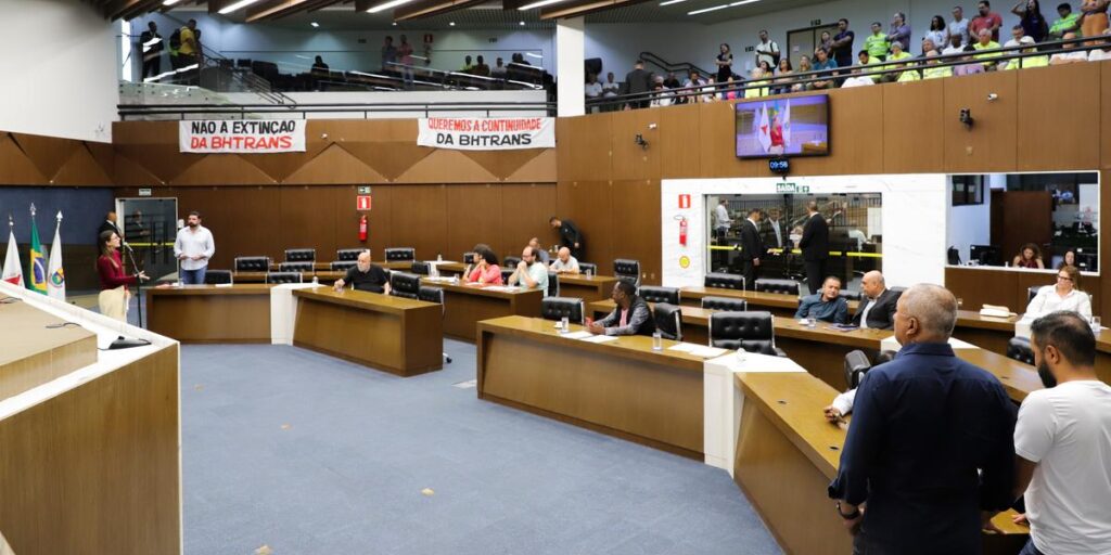 Vereadores de Belo Horizonte aprovam reforma administrativa com custo anual de R$ 49,93 milhões