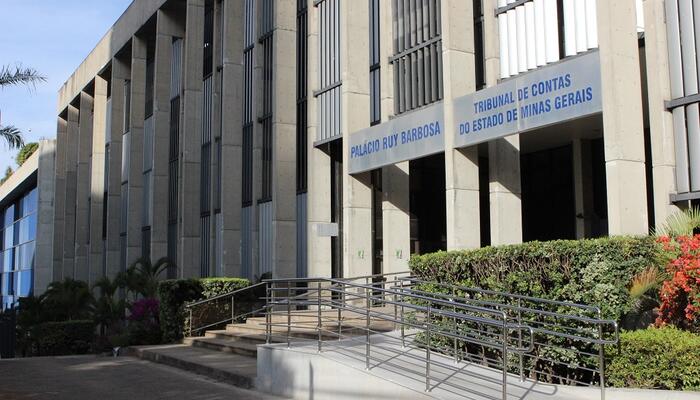 Tribunal de Contas de Minas Gerais fiscaliza R$ 256 milhões em editais de licitação durante o recesso