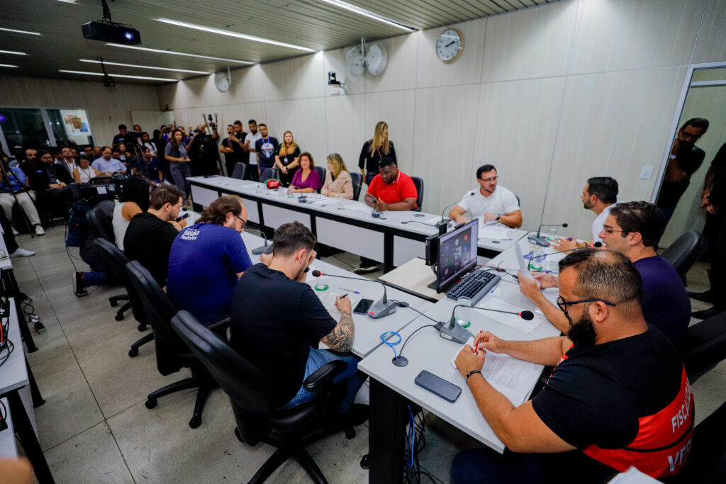 Parlamentares contestam a instalação de pedágios entre Belo Horizonte e o Aeroporto de Confins