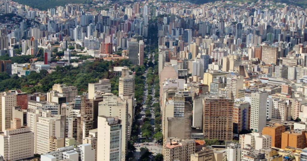 Bairros de Belo Horizonte com as maiores taxas de condomínio em 2025