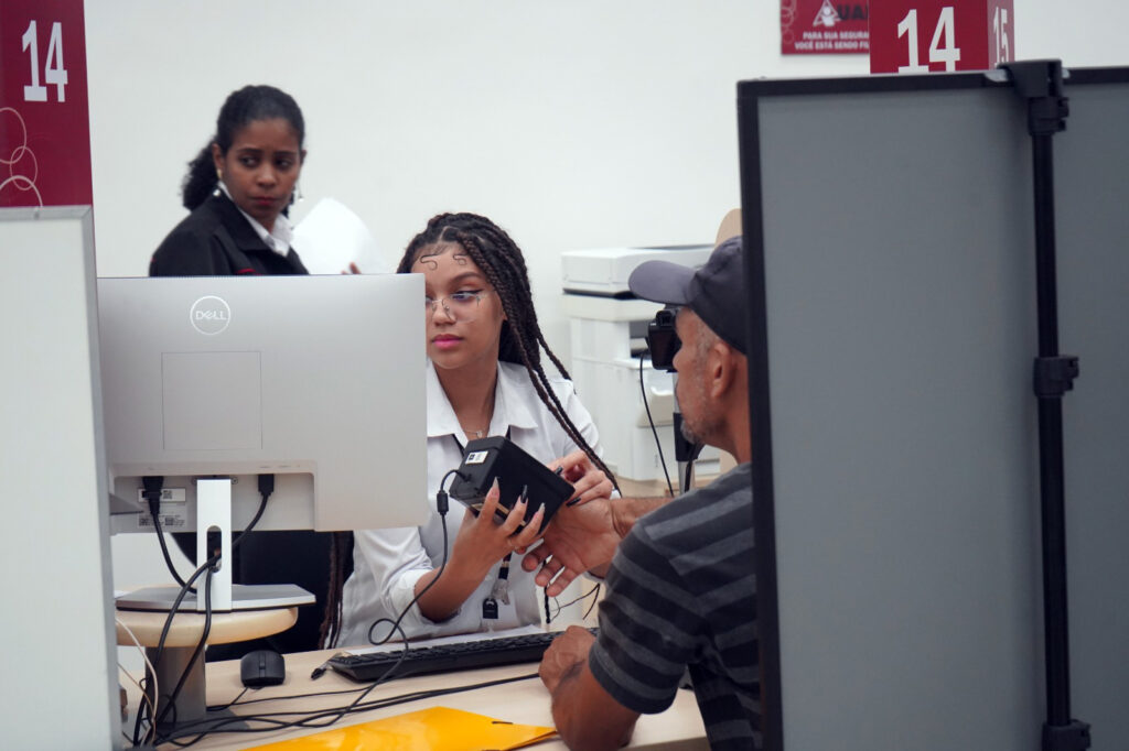 Governo de Minas Gerais amplia vagas para emissão da carteira de identidade nacional