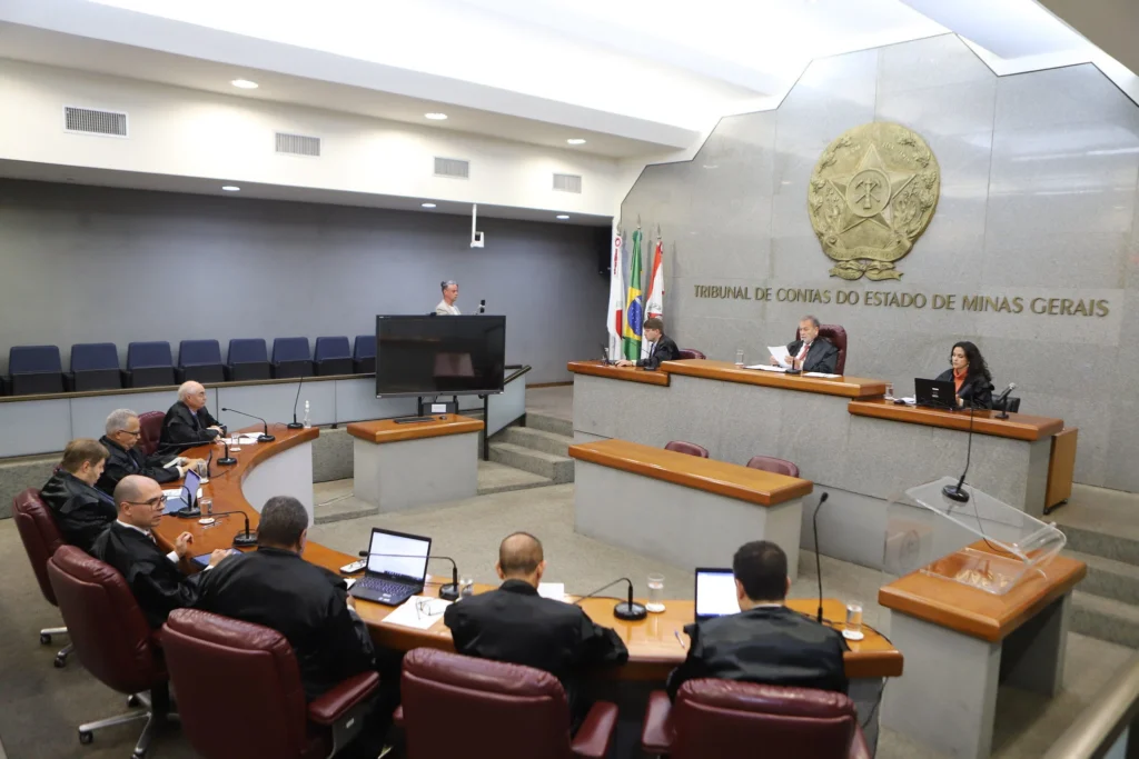 Ex-presidente e assessor do Instituto de Previdência de Caparaó devem devolver mais de R$ 4,6 milhões por desvio de recursos públicos